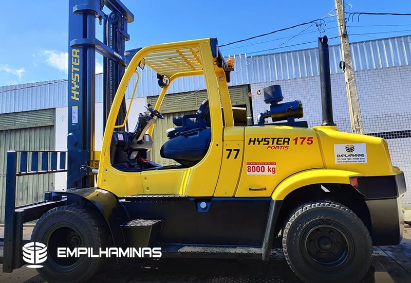 Locação de empilhadeira pesada, Hyster H175 de 8 toneladas da frota Empilhaminas